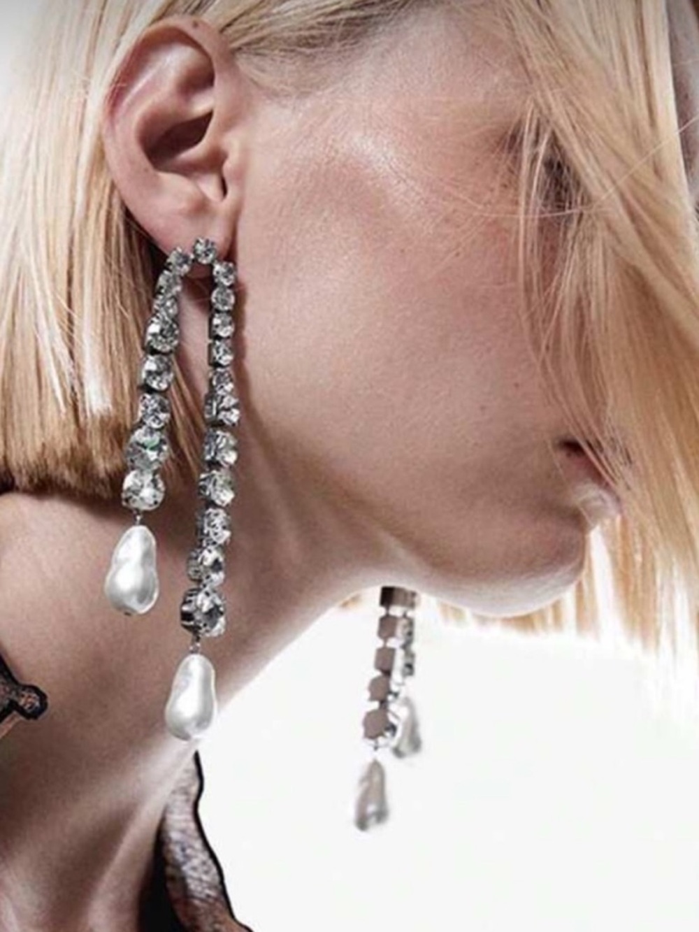 Seraphina Crystal Waterfall
Pearl Drop Couture Earrings